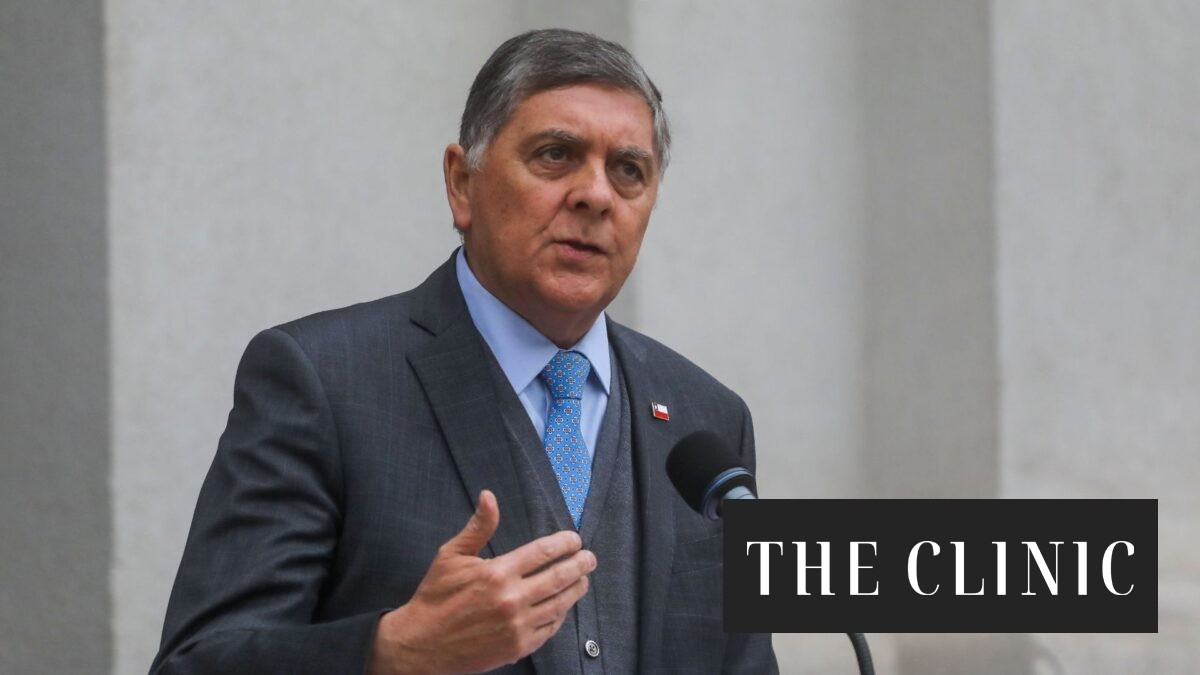 Alvarado exige que las críticas a su política exterior se hablen 'en privado' mientras el gobierno defiende el Escudo de las Américas
