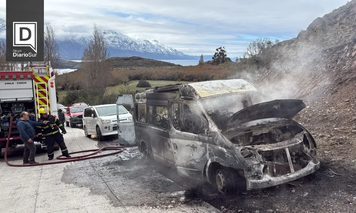 Vehículo de Interlagos se incendió con pasajeros en ruta de Chile Chico: ¿garantías en el transporte regional?