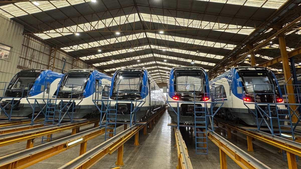 Tren Melipilla: EFE posterga su llegada a Alameda y deja a usuarios del sur sin conexión directa al centro de Santiago