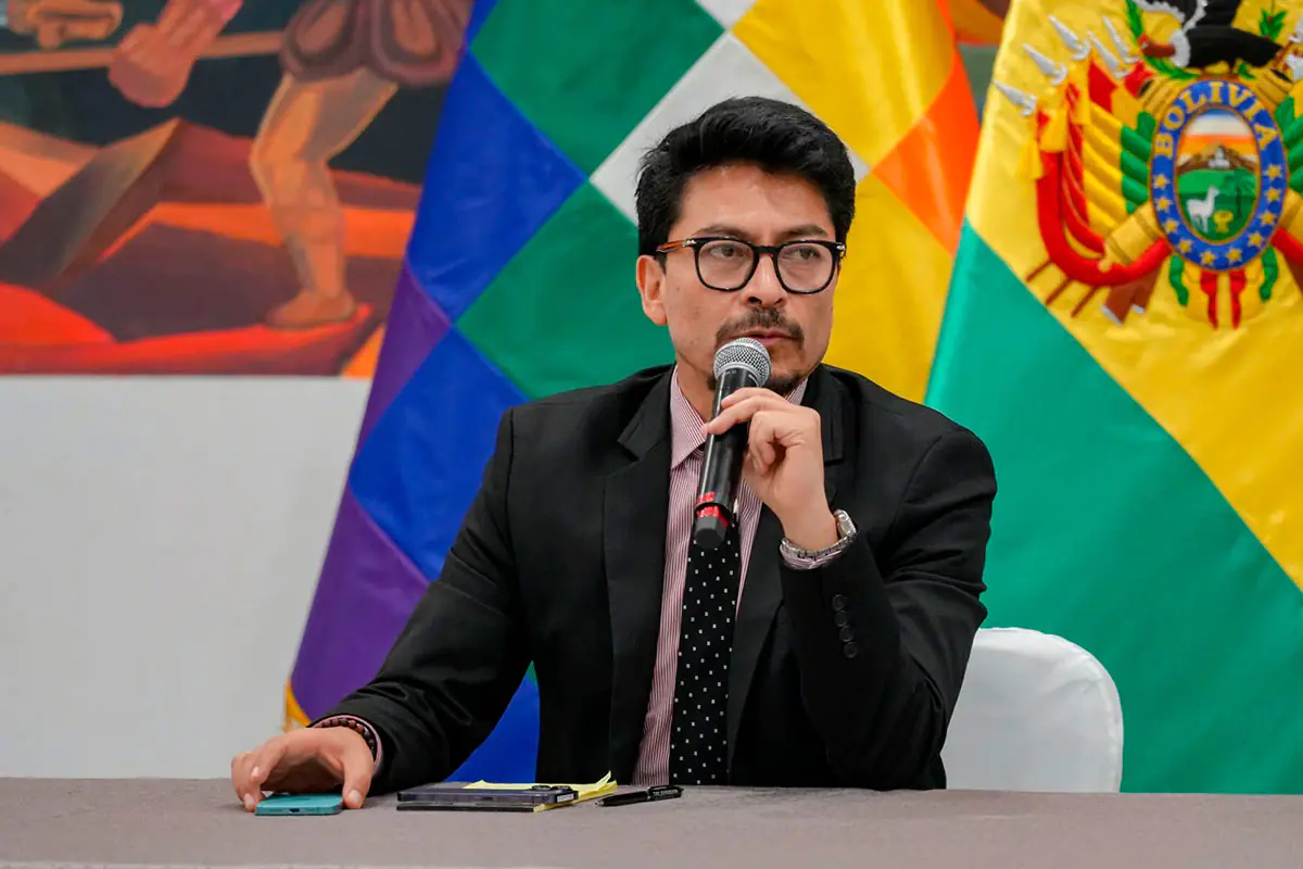 Bolivia: Gobierno se niega a dar marcha atrás en la eliminación del subsidio al diésel pese al rechazo popular
