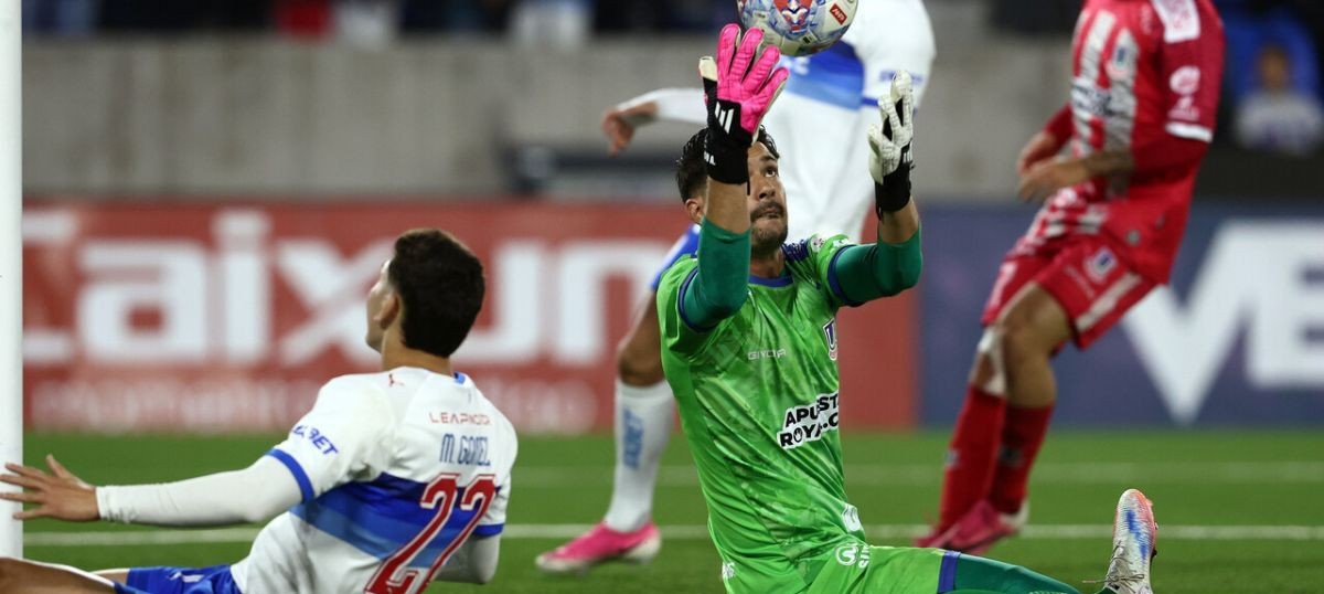 La Calera dio el batacazo: eliminó a la UC en penales y es rival de peso en cuartos de la Copa Chile