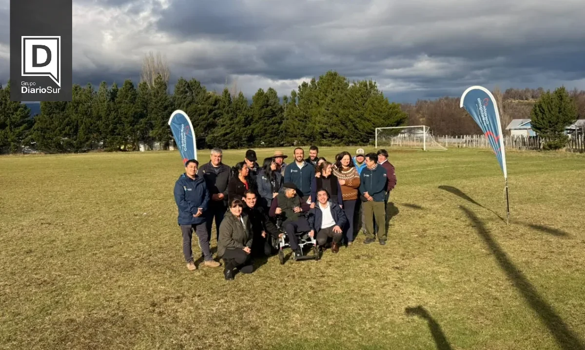 Lago Atravesado avanza hacia la regularización de su cancha de fútbol: un paso importante para la comunidad