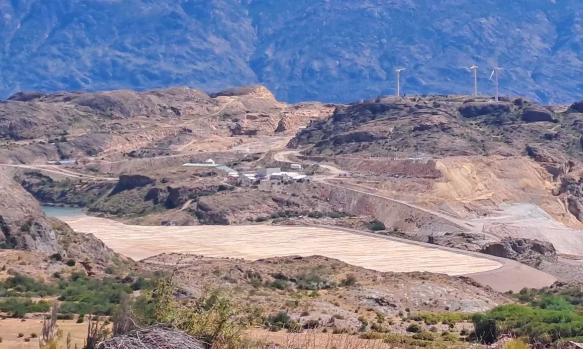 Denuncian falta de respuestas por proyecto minero en Chile Chico: cinco años sin aclarar ilegalidades