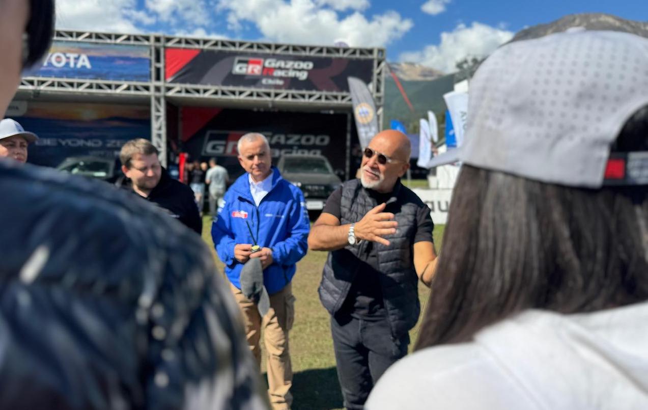 RallyMobil introduce a jóvenes en Coyhaique el mundo del automovilismo y sus oportunidades